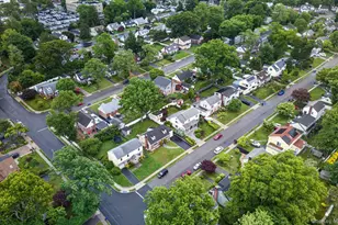24 Purdue Rd, Glen Cove, NY 11542 - Photo 5