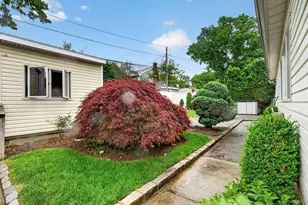 24 Purdue Rd, Glen Cove, NY 11542 - Photo 7