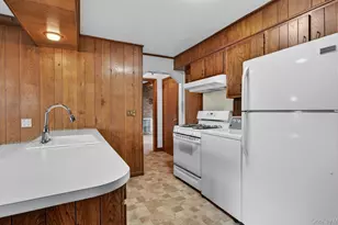 24 Purdue Rd, Glen Cove, NY 11542 - Photo 19