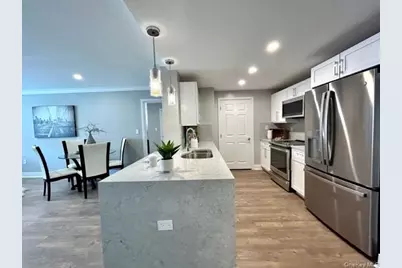 1100 Avalon Street #S1421, Glen Cove, NY 11542 - Photo 3