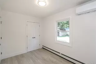 12 Garland Ln, Westbury, NY 11590 - Photo 15