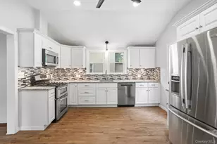 194 Smith St, Poughkeepsie, NY 12601 - Photo 13