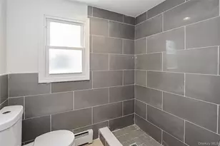37 Lancaster Pl, Hempstead, NY 11550 - Photo 15