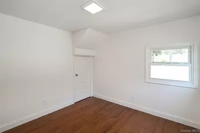 37 Lancaster Place, Hempstead, NY 11550 - Photo 13