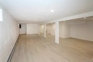 37 Lancaster Pl, Hempstead, NY 11550 - Photo 25