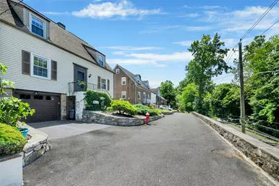 136 Midland Avenue, Yonkers, NY 10705 - Photo 5