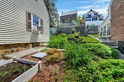 136 Midland Avenue, Yonkers, NY 10705 - Photo 39