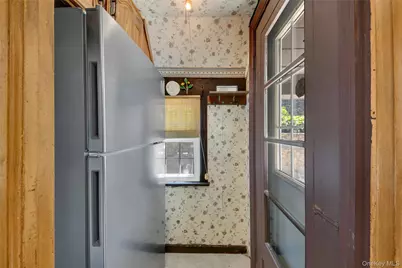 136 Midland Avenue, Yonkers, NY 10705 - Photo 19