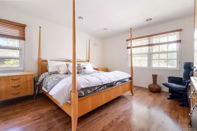 24 Sheldrake Place, New Rochelle, NY 10804 - Photo 17