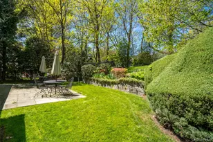 24 Sheldrake Pl, New Rochelle, NY 10804 - Photo 19