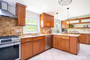 24 Sheldrake Pl, New Rochelle, NY 10804 - Photo 7