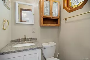 48 Lawrence Ave, Holbrook, NY 11741 - Photo 15