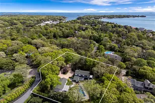91 E Tiana Rd, Hampton Bays, NY 11946 - Photo 9