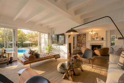 91 E Tiana Road, Hampton Bays, NY 11946 - Photo 7