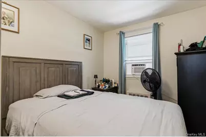 1020 E 213th Street, Bronx, NY 10469 - Photo 17