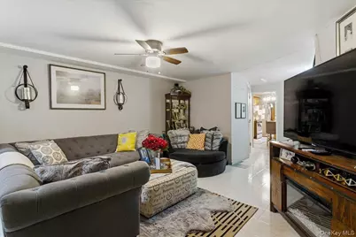 1020 E 213th Street, Bronx, NY 10469 - Photo 15