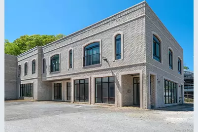 24 Lumber Road #3, Roslyn, NY 11576 - Photo 1