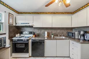 17 Liberty Ave, Selden, NY 11784 - Photo 5
