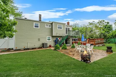 17 Liberty Avenue, Selden, NY 11784 - Photo 37