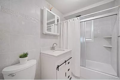 17 Liberty Avenue, Selden, NY 11784 - Photo 19