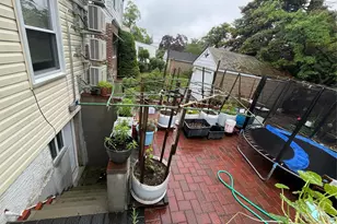 86-22 251st St, Bellerose, NY 11426 - Photo 15