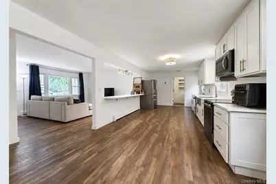 89 Lincoln Avenue, Mastic Beach, NY 11951 - Photo 5