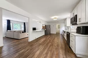 89 Lincoln Ave, Mastic Beach, NY 11951 - Photo 5