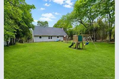 89 Lincoln Avenue, Mastic Beach, NY 11951 - Photo 13