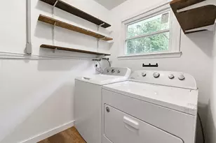 89 Lincoln Ave, Mastic Beach, NY 11951 - Photo 7