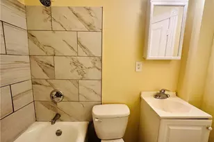 32 Hooker Ave, Poughkeepsie, NY 12601 - Photo 23
