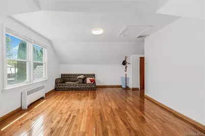 107 Hayward Street, Yonkers, NY 10704 - Photo 21