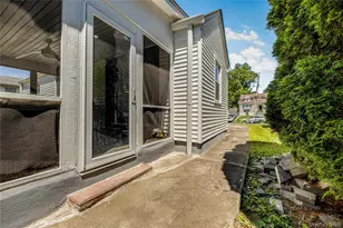 107 Hayward St, Yonkers, NY 10704 - Photo 25