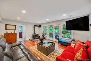75 Elm Ave, Smithtown, NY 11787 - Photo 13