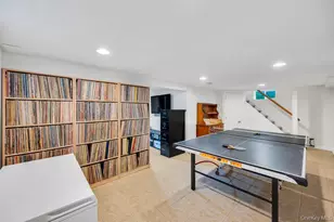 75 Elm Ave, Smithtown, NY 11787 - Photo 31