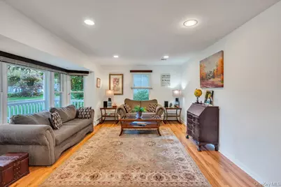 75 Elm Avenue, Smithtown, NY 11787 - Photo 5