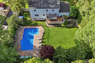 14 Julia Cir, East Setauket, NY 11733 - Photo 27