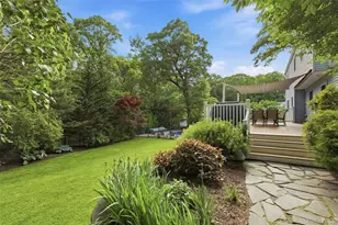 14 Julia Cir, East Setauket, NY 11733 - Photo 33