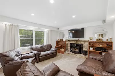 14 Julia Circle, East Setauket, NY 11733 - Photo 11