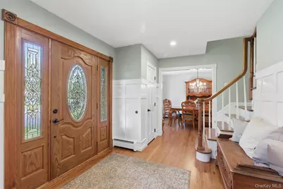 14 Julia Circle, East Setauket, NY 11733 - Photo 5