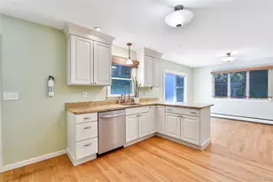 18 Stage Rd, Pine Island, NY 10969 - Photo 7