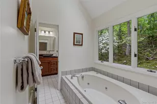 47 Oakdale Dr, Centerport, NY 11721 - Photo 9