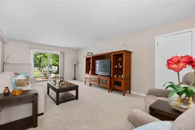351 London Road, Yorktown Heights, NY 10598 - Photo 23