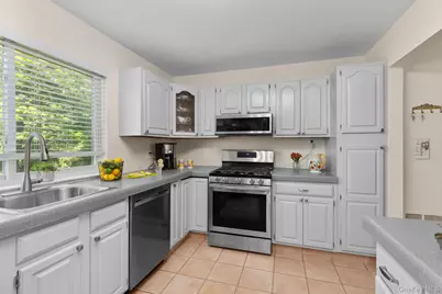 351 London Road, Yorktown Heights, NY 10598 - Photo 13