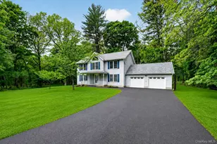9 Karen Ct, Rock Tavern, NY 12575 - Photo 3