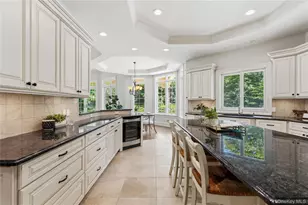 1960 Midlane S, Syosset, NY 11791 - Photo 17