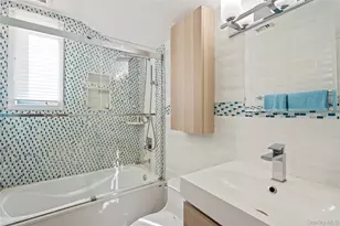 939 Manor Ln, Bay Shore, NY 11706 - Photo 29