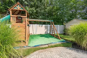 939 Manor Ln, Bay Shore, NY 11706 - Photo 43
