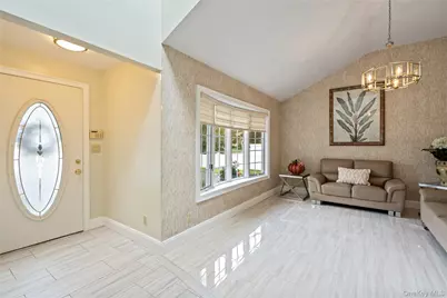 939 Manor Lane, Bay Shore, NY 11706 - Photo 13