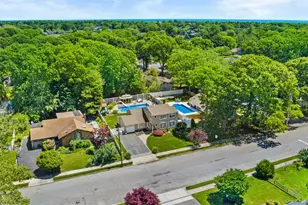 939 Manor Ln, Bay Shore, NY 11706 - Photo 47