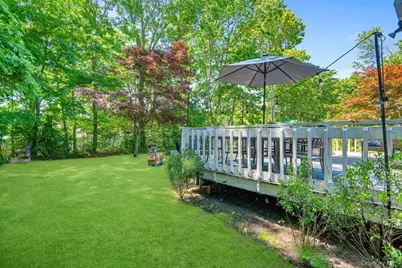 10 Hollingwood Drive, Coram, NY 11727 - Photo 31